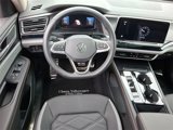 Used 2024 Volkswagen Atlas Peak Edition SE image 2