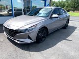 Used 2023 Hyundai Elantra SEL image 2