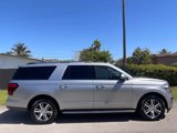 Used 2022 Ford Expedition Max Limited image 3