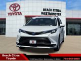 Used 2025 Toyota Sienna XLE image 5