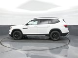 New 2025 Volkswagen Atlas Peak Edition SE image 4