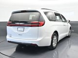 Used 2022 Chrysler Pacifica Touring-L image 5