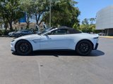 Used 2023 Aston Martin V8 Vantage Roadster image 2