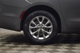 New 2025 Chrysler Pacifica Select image 4