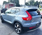 Used 2020 Volvo XC40 T5 Momentum w/ Protection Package Premier image 4
