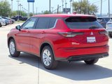 New 2025 Mitsubishi Outlander ES image 3