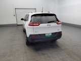 Used 2017 Jeep Cherokee Latitude image 6
