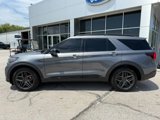 Used 2025 Ford Explorer ST image 4