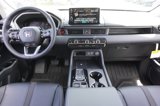New 2025 Honda Pilot Touring image 2