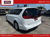 Used 2022 Chrysler Pacifica Touring-L image 5