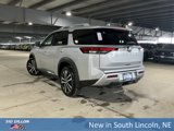 New 2025 Nissan Pathfinder Platinum image 3