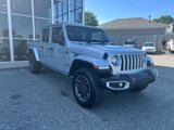 Used 2023 Jeep Gladiator Overland image 3