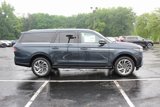 New 2025 Lincoln Navigator L Reserve image 2
