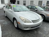 Used 2002 Lexus ES 330 w/ Premium Pkg image 2