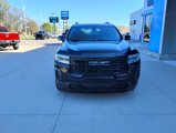 Used 2023 GMC Acadia SLE w/ Driver Convenience Package image 4