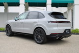 Certified 2025 Porsche Cayenne image 3