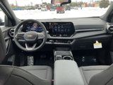 New 2025 Chevrolet Equinox LT image 2