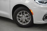 New 2025 Chrysler Pacifica Select image 4