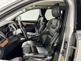 Used 2021 Volvo XC90 T6 Momentum image 2