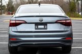 Used 2022 Volkswagen Jetta SE image 6