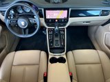 Certified 2025 Porsche Macan image 6