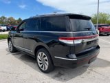 Used 2024 Lincoln Navigator Premiere image 3