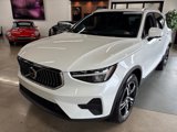 Used 2025 Volvo XC40 B5 Core image 2