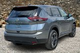 Used 2025 Nissan Rogue SV image 2