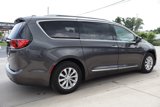 Used 2018 Chrysler Pacifica Touring-L w/ Premium Audio Group image 4