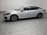 Used 2023 Nissan Altima 2.5 SV image 2