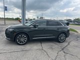 Used 2022 Lincoln Nautilus Reserve image 2