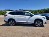 New 2025 Subaru Ascent Limited image 3