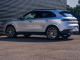 Certified 2024 Porsche Cayenne image 2