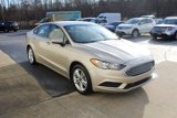 Used 2018 Ford Fusion SE w/ Fusion SE Technology Package image 2