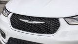 Used 2023 Chrysler Pacifica Touring image 6