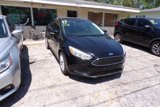 Used 2017 Ford Focus SE image 2