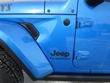 Used 2021 Jeep Gladiator Sport image 4