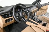 Used 2025 Porsche Macan image 4