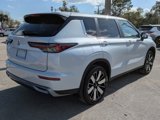 New 2025 Mitsubishi Outlander SE image 4
