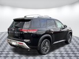 New 2025 Nissan Pathfinder SL w/ SL Premium Package image 3