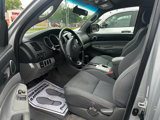 Used 2007 Toyota Tacoma PreRunner image 3