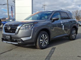 New 2025 Nissan Pathfinder SL image 2