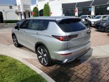 New 2025 Mitsubishi Outlander SE image 4