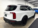Used 2022 Kia Telluride SX w/ SX Prestige Package image 4