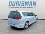 Used 2023 Chrysler Pacifica Touring-L image 3