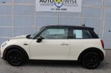 Used 2019 MINI Cooper 2-Door Hardtop w/ Signature Upholstery Package image 6
