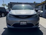 Used 2019 Chrysler Pacifica Touring Plus image 2