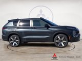New 2025 Mitsubishi Outlander SE image 2