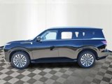 New 2025 INFINITI QX80 Luxe image 3