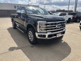 New 2025 Ford F250 4x4 Crew Cab Super Duty image 4